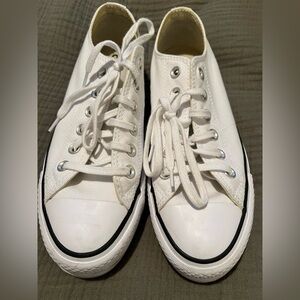 Women’s Converse all star lift, size 7, white